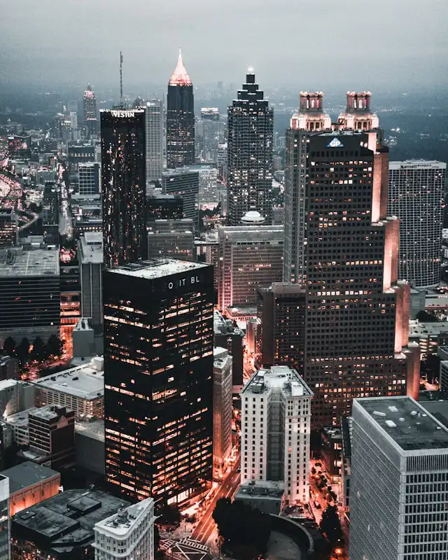 Atlanta commercial real estate buildings and business districts